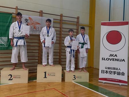 Mai Požar 1. mesto v borbah